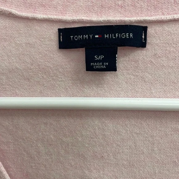 TOMMY HILFIGER light pink sweater. S - Picture 2 of 5